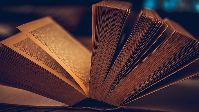 Step-by-step roadmap to learn and speak Arabic fluently in 6 months with daily practice tips